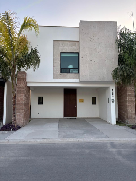 Casa en Venta en Torreón, en La Rioja Residencial, Única Oportunidad