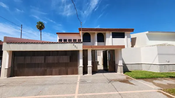 Casa en Venta en Torreón Jardín con jardín y amplios espacios
