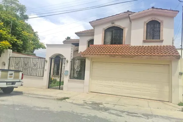 Casa en RENTA en San Patricio
