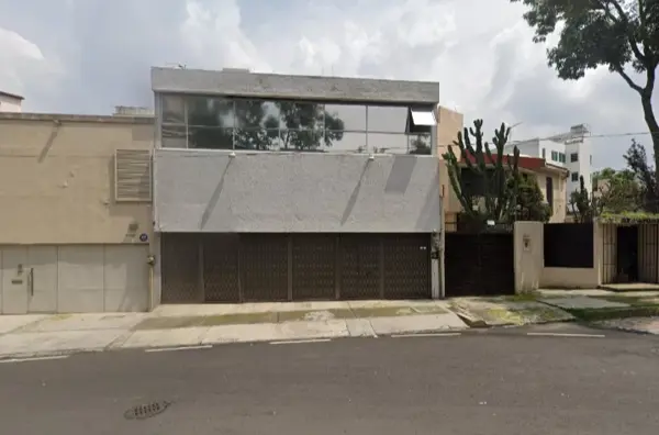 Propiedad en Venta con amplio espacio en Fuentes del Pedregal, Ciudad de México