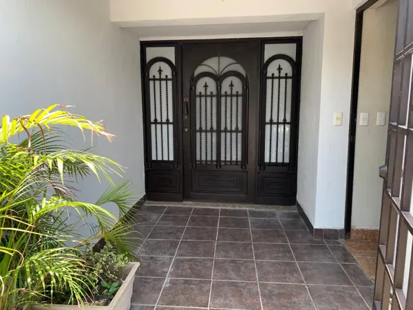 Casa en venta en Fuentes del Valle, San Pedro Garza García