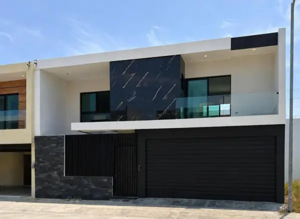 VENDO CASA NUEVA ANTES DEL PUENTE EN MEDELLIN