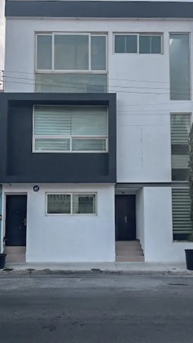 Casa en venta en Las Puentes Sector 1, San Nicolás de los Garza — foto 1 de 10