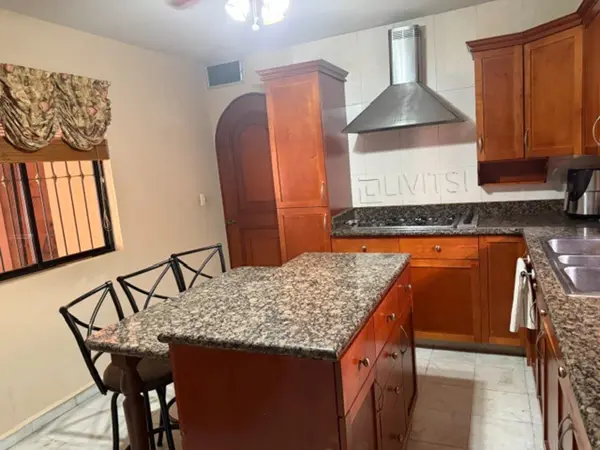 Casa en venta en Villa las Puentes, San Nicolás de los Garza — foto 3 de 10