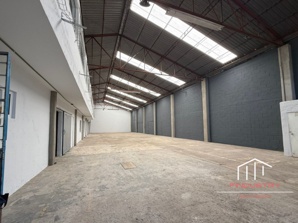 Bodega Industrial en Renta Naucalpan — foto 1 de 10