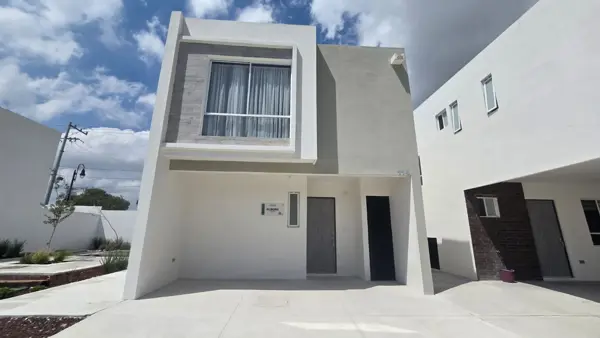 CASA EN VENTA EN FRACCIONAMIENTO EN RAMOS ARIZPE