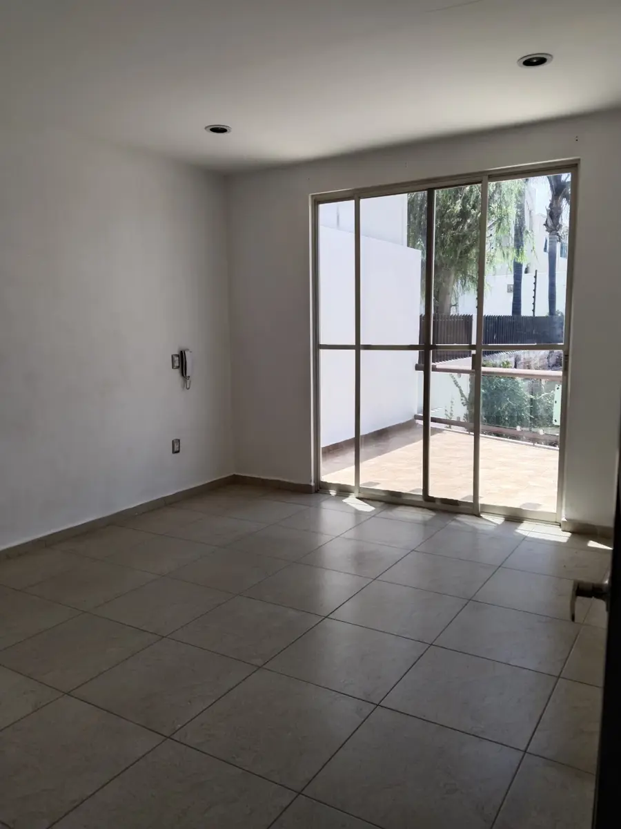 Casa en venta en Barranca del Refugio, León — foto 1 de 8
