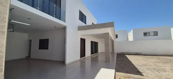 Casa en venta en Villas del Renacimiento, Torreón — foto 2 de 36
