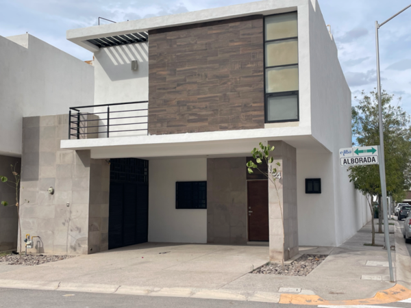 Casa en Renta en Residencial Palmares, Sector Viñedos, Torreón, Coahuila