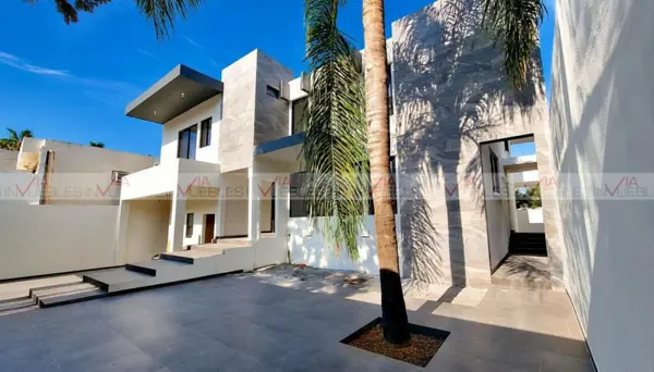 Casa en venta en Las Brisas, Monterrey — foto 2 de 18