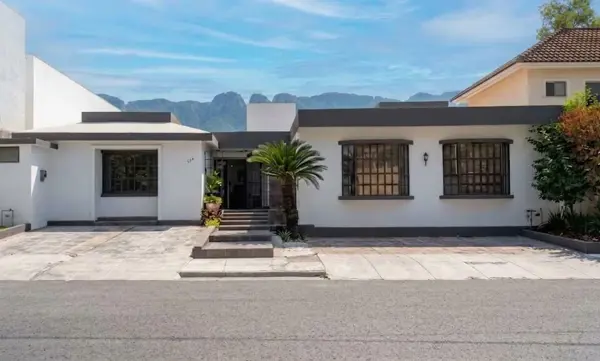 Terreno residencial en venta en Fuentes del Valle, San Pedro Garza García