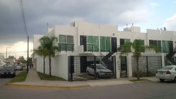 Departamento Amueblado cerca de Glorita Juarez para estancias cortas — foto 1 de 11