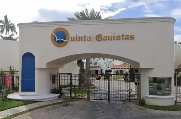 Casa en Quinta Gaviotas, Mazatlán: Amplia, Segura y Bien Ubicada