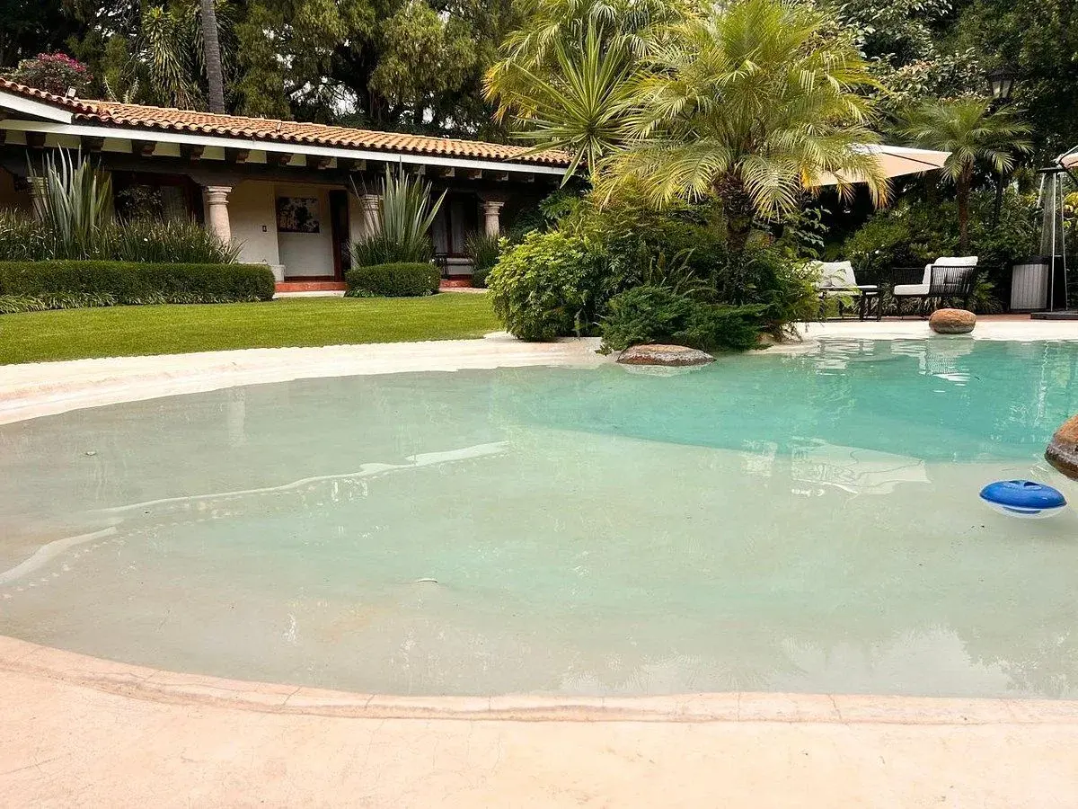 Casa en venta en Rancho Cortes, Cuernavaca — foto 1 de 43