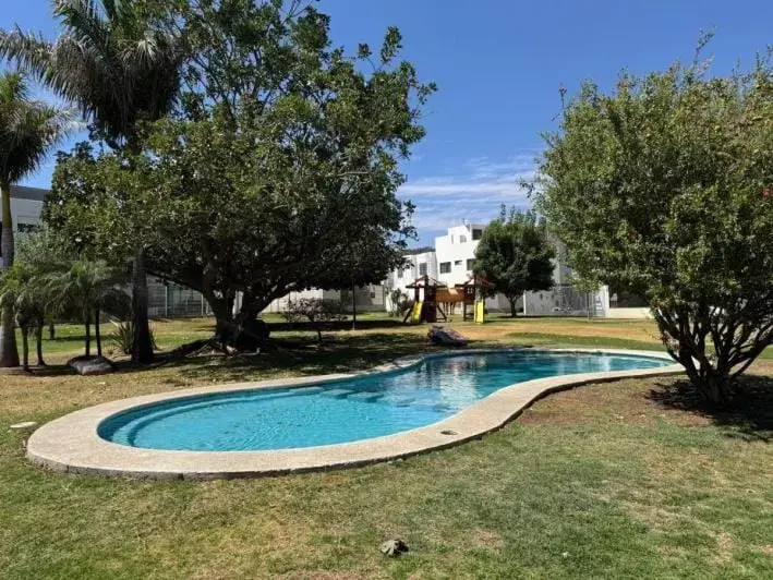 Casa en venta en Residencial Bosque Cedros, Tlajomulco de Zúñiga — foto 1 de 5