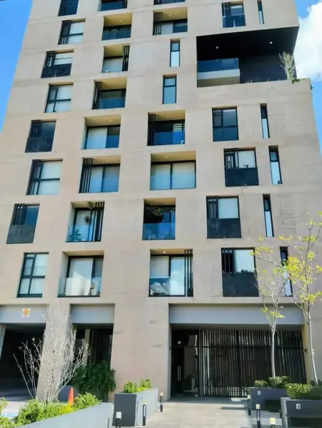 Venta de Departamento de Dos Niveles y 3 Habitaciones con Baño — foto 1 de 37