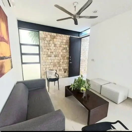 Renta Townhouse de 2 habitaciones amueblado en la mejor zona de Montebello