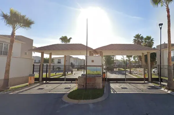 Oportunidad de Remate: Casa en Regularización en Residencial Senderos, Torreón