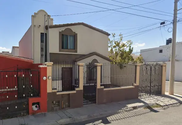 Casa en venta en El Baluarte, Saltillo — foto 2 de 9