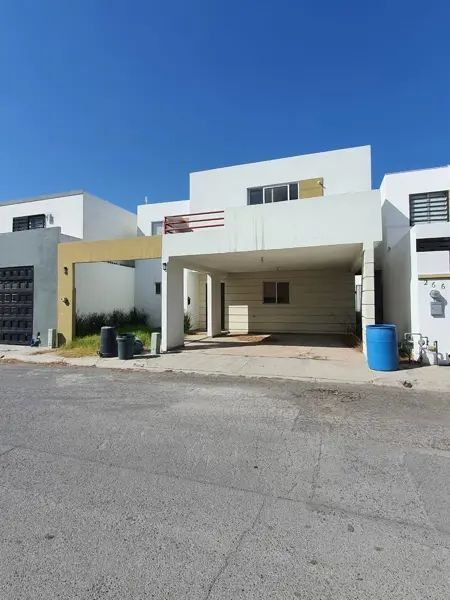 Casa en renta en Palmas Diamante, San Nicolás de los Garza: Espacios amplios y excelente ubicación
