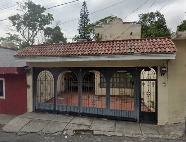 Casa en Venta en Colima Centro - Oportunidad de Adquisición en Remate Hipotecario