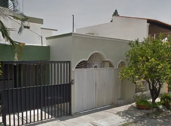 Venta de Casa en Remate en Lomas Vistahermosa, Colima