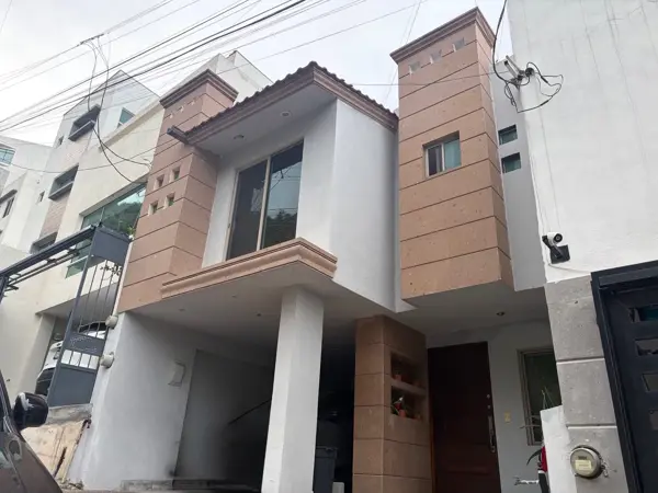 CASA COLINAS SAN JERONIMO MONTERREY VENTA