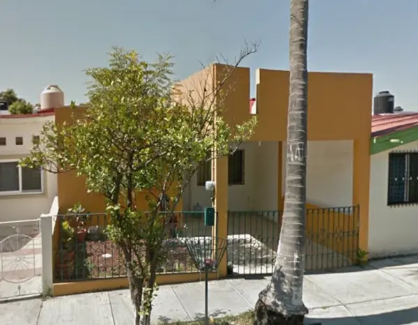 Casa en Ejecución Hipotecaria en Colima, Ideal para Inversión