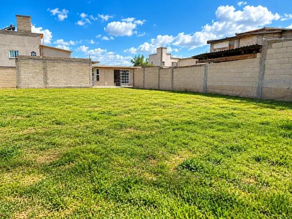 Terreno en Venta de uso habitacional San Mateo Otzacatipan, Toluca, México.