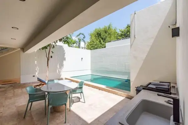 Renta Departamento de 2 habit sin muebles en Privada con amenidades en Temozon Norte