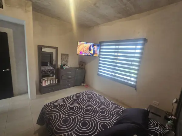 Casa en VENTA en Villa Jardín, Lerdo: Amplia Propiedad Residencial con Patio