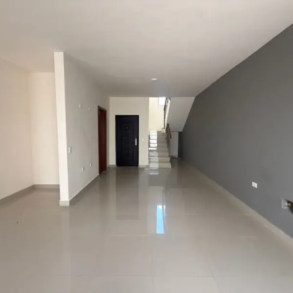 Casa en venta en Brisas Poniente, Saltillo — foto 3 de 17