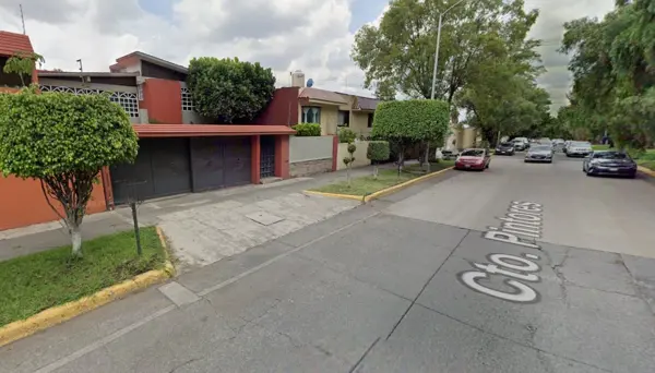 Casa en venta en Ciudad Satelite, Naucalpan de Juárez — foto 3 de 8