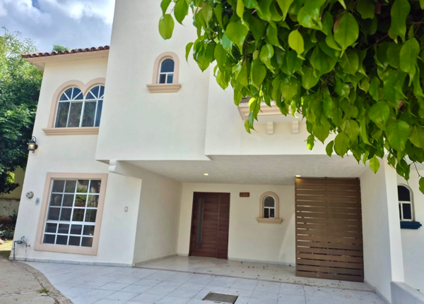 Casa en venta en Paseo de las Moras, León — foto 2 de 29