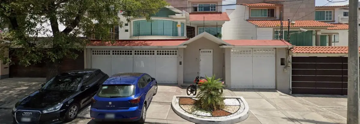 Casa en venta en Ciudad Satelite, Naucalpan de Juárez — foto 1 de 9