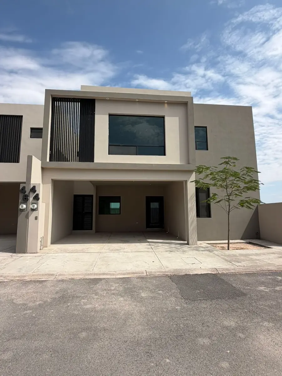 Casa en venta en Las Trojes, Torreón — foto 1 de 16