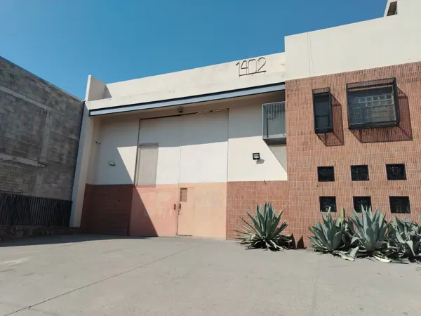 Bodega en Renta en León, Cerrito de Jerez – Amplia y Funcional