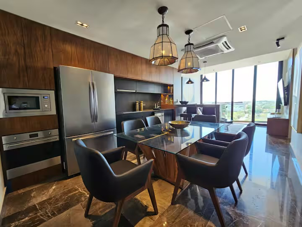 Departamento amueblado en renta en Villas La Hacienda | Piso 10 con 2 terrazas