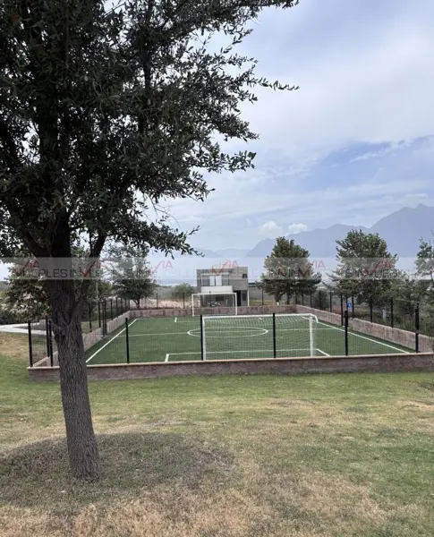 Terreno en venta en Cumbres Calzadas, García — foto 2 de 12