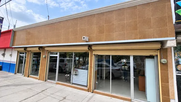 Local Comercial en Renta sobre avenida de alta afluencia