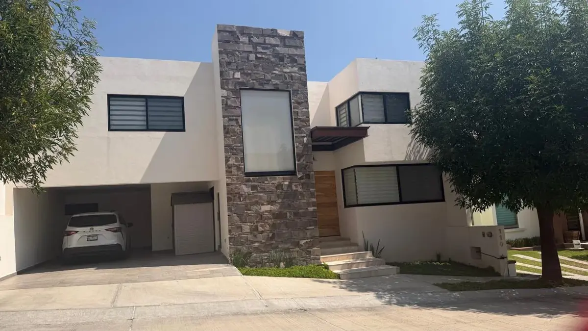 Casa en venta en Cañada del Refugio, León — foto 1 de 8