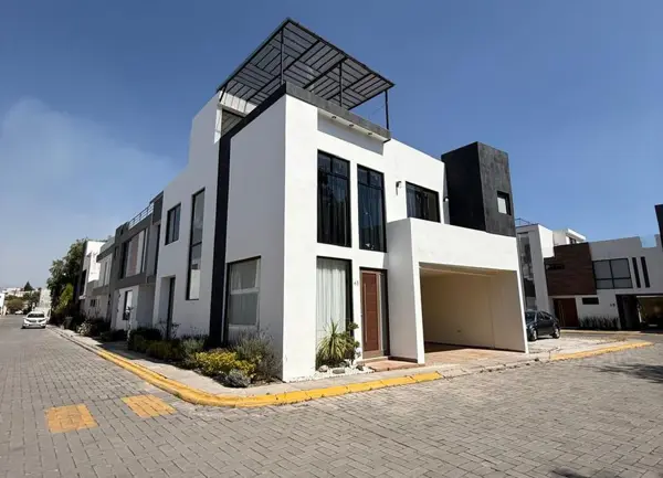 Casa en venta en Fuerte de Guadalupe, Cuautlancingo — foto 1 de 30