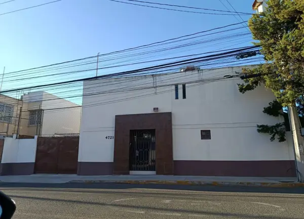 Casa Para Inversión Ubicada en Estrellas Del Sur Cerca del Centro Comercial Angelópolis — foto 1 de 8