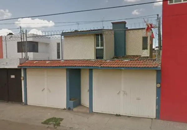 CASA EN VENTA EN COL. ALAMOS, CELAYA