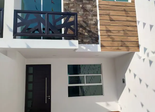 Se Venden Casas en Puebla en Bugambilias por Mercado Zapata — foto 1 de 11
