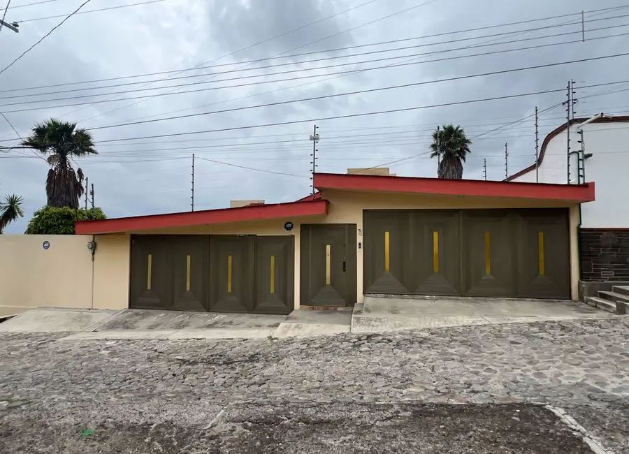 Casa en venta en El Mirador (La Calera), Puebla — foto 1 de 17