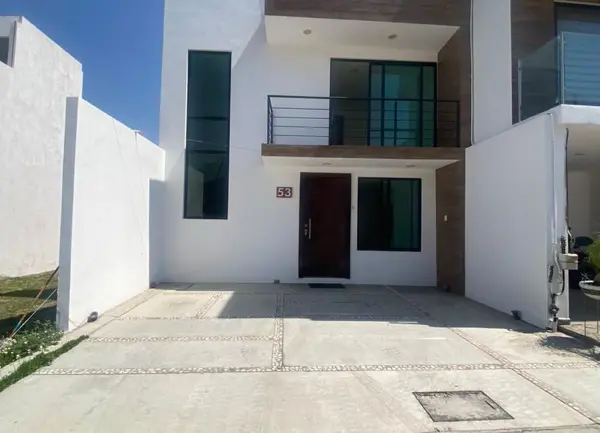 La Antigua Cementera Casa en Venta Recamara con Vestidor — foto 1 de 14