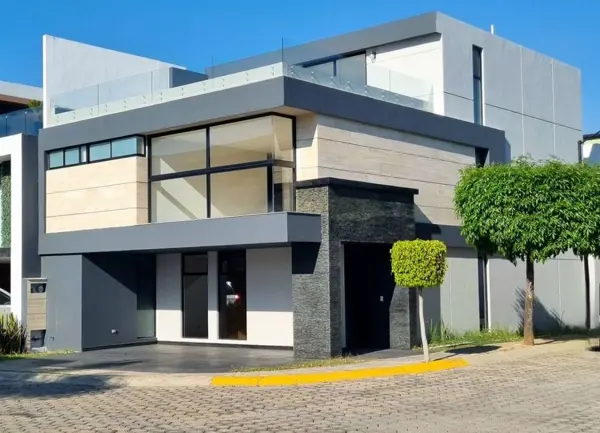 Casa en Venta en Esquina Parque Guanajuato Lomas de Angelopolis 7cv F141 — foto 1 de 14