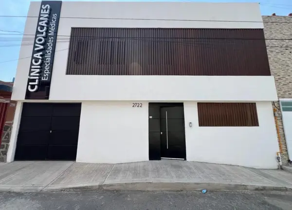 Consultorios En Clinica volcanes Cerca De La 31 Pte y De Estomatología..