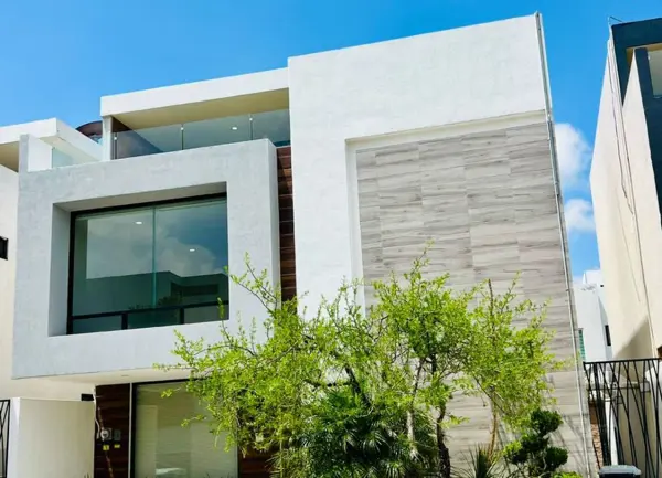 CASA EN VENTA PARQUE NUEVO LEON / LOMAS DE ANGELOPOLIS 7CV F179